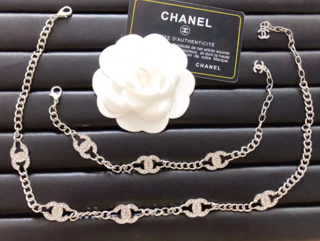 Fashion Necklace with Bracelet Set with Box  #LOV #GUI