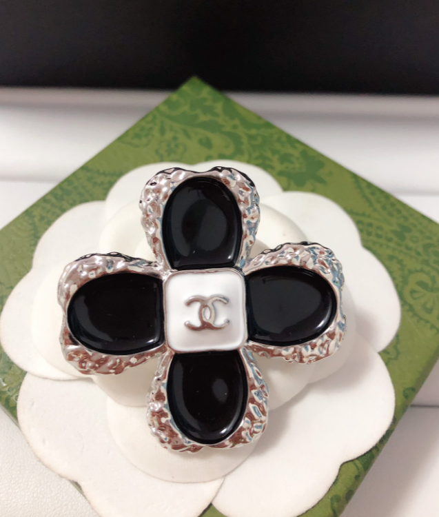 Wholesale Fashion Brooches #GUI #CHN