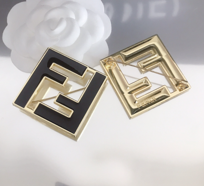 Wholesale Fashion Brooches #GUI #CHN