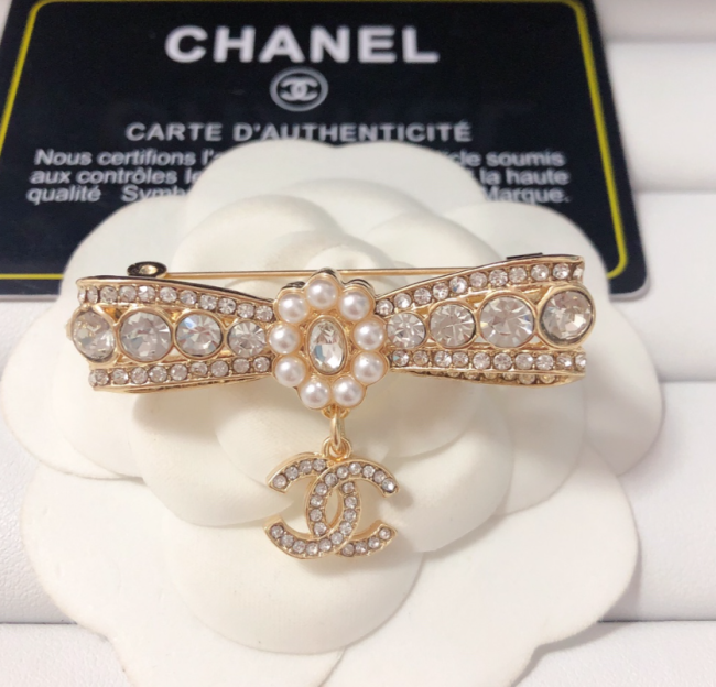 Wholesale Fashion Brooches #GUI #CHN