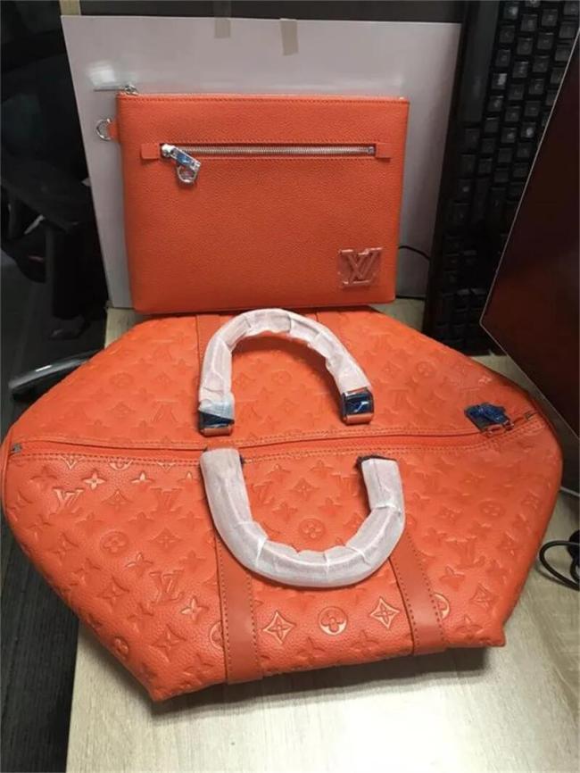 Top Quality Luggage Bag (with purse) size:50*29*23cm Free Shipping