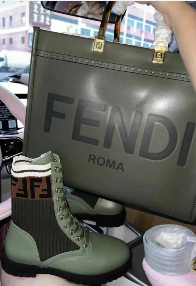 High Quality Boots with Bag Set #FEI