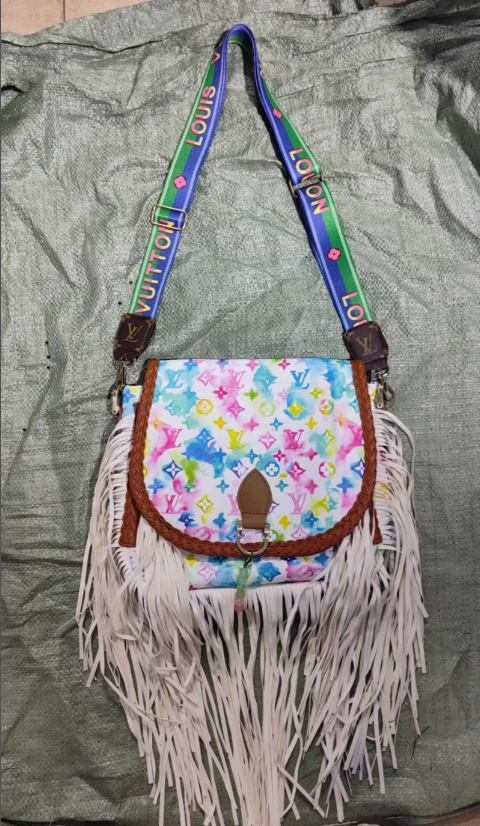 Fashion shoulder bag size:30*23*10cm #LOV