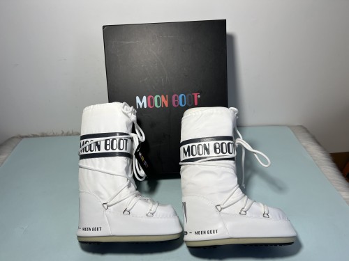 Moon Boots with Box