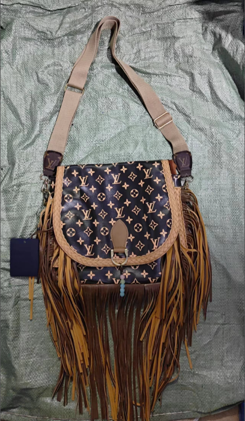 Fashion shoulder bag size:30*23*10cm #LOV