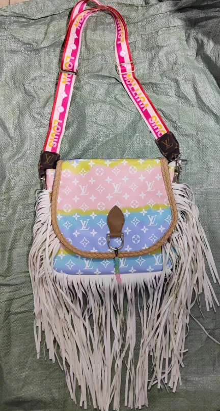 Fashion shoulder bag size:30*23*10cm #LOV