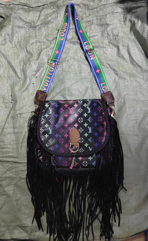 Fashion shoulder bag size:30*23*10cm #LOV