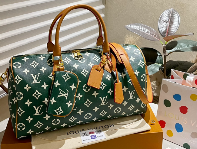 High Quality Luggage Bag size 40 #LOV