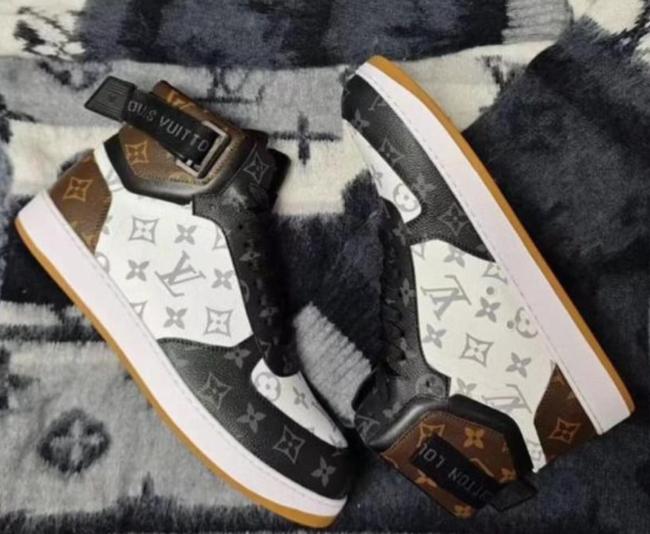 Fashion Sports Shoes with Box #LOV