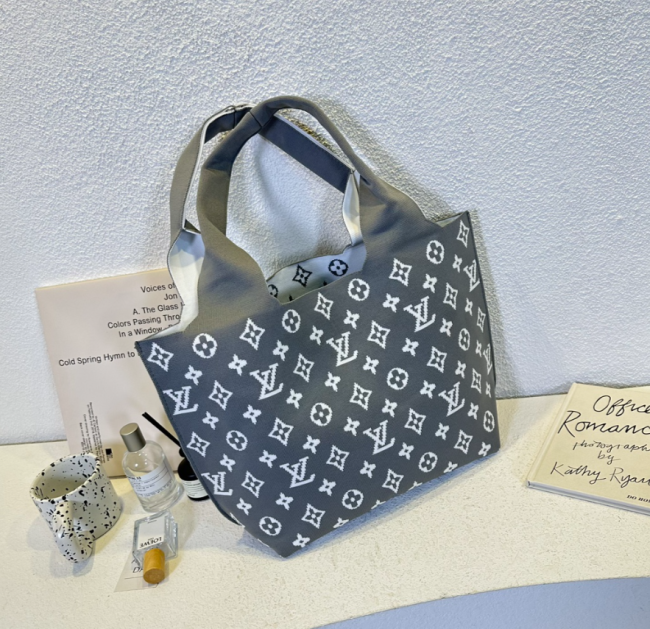 Women Fashion Knit Bag  #GUI #LOV #FEI