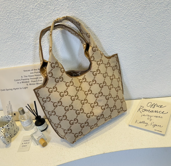 Women Fashion Knit Bag  #GUI #LOV #FEI