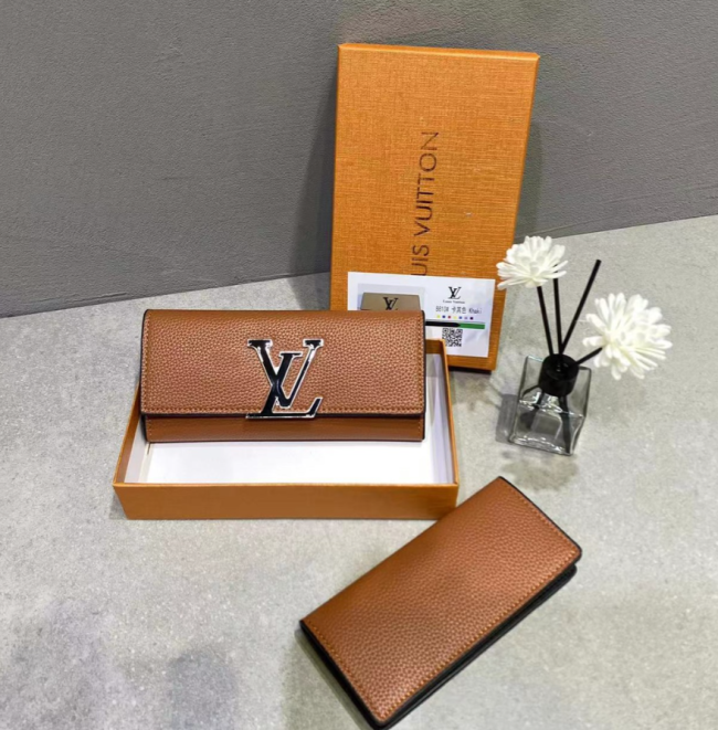 Women Fashion Wallet with Box #LOV