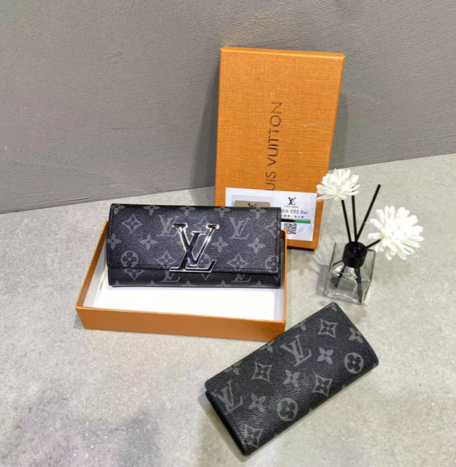 Women Fashion Wallet with Box #LOV