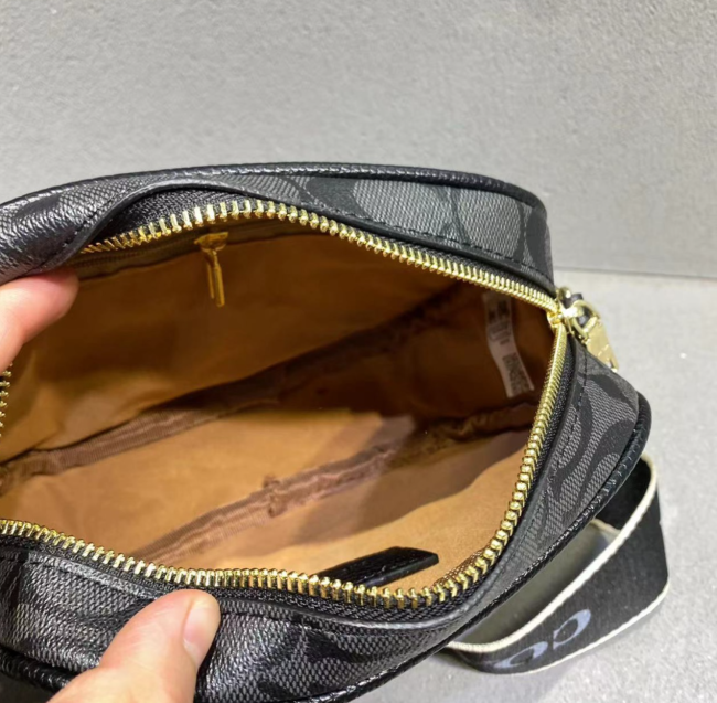 Fashion Cameral Purse No Box #COA