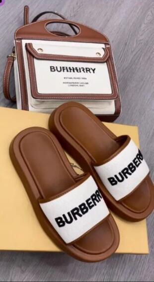 Fashion Slides with Bags #BUR