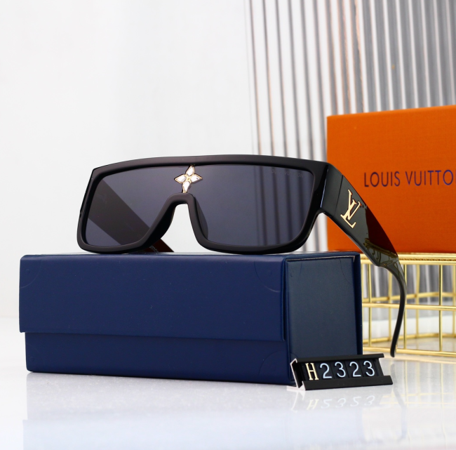 Fashion Shades with Box #LOV