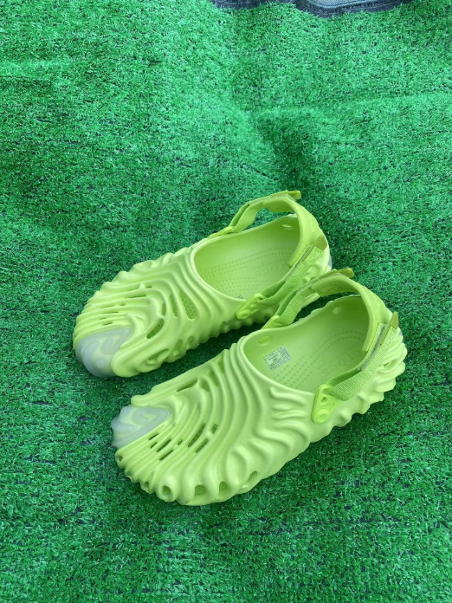 Crocs Shoes with Box  #NOO