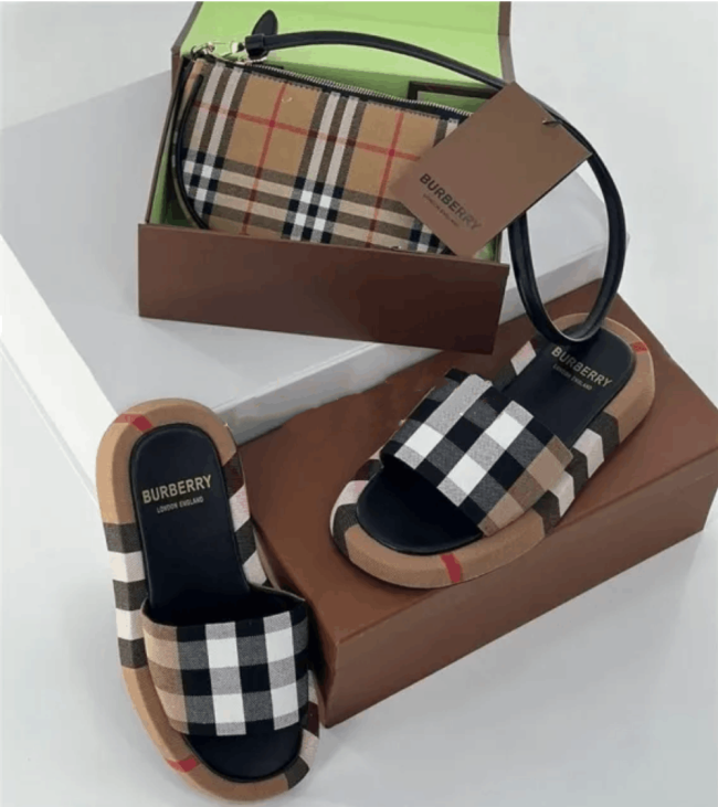 1 Set Fashion Slipper & Shoulder Bag #BUR