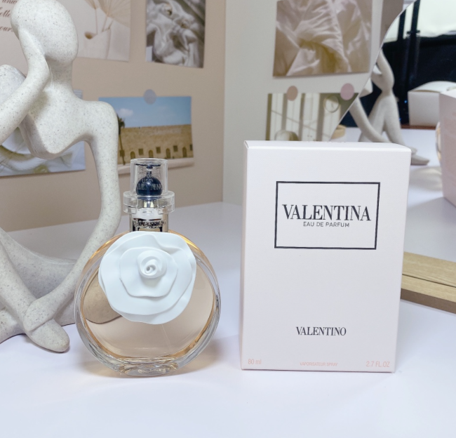 Valentino Perfume 