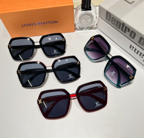  Fashion Shades with Box #LOV