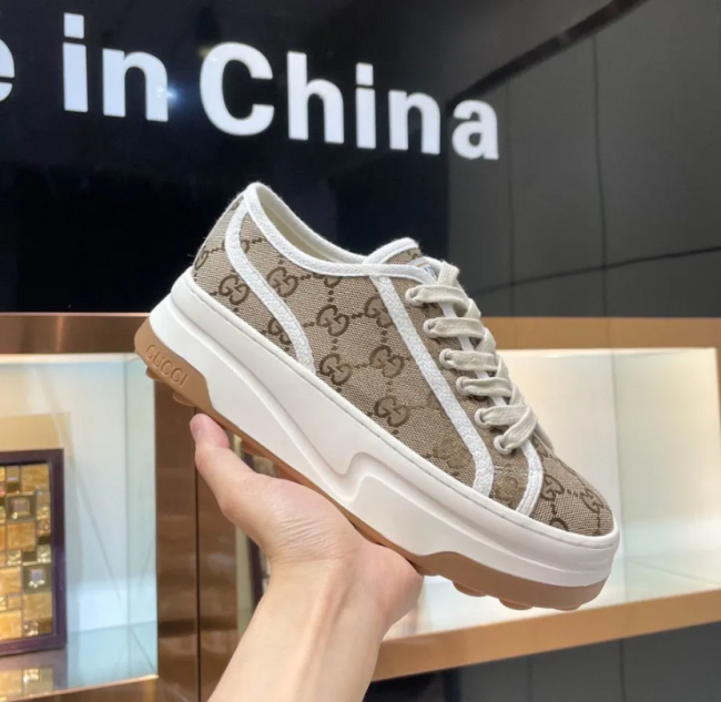 Fashion Shoes with Box #GUI