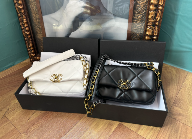 Women Fashion Bags with Box #CHN