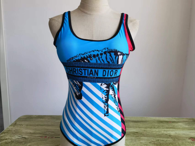 Fashion Swimsuit One Piece #DIO #GUI  #LOV