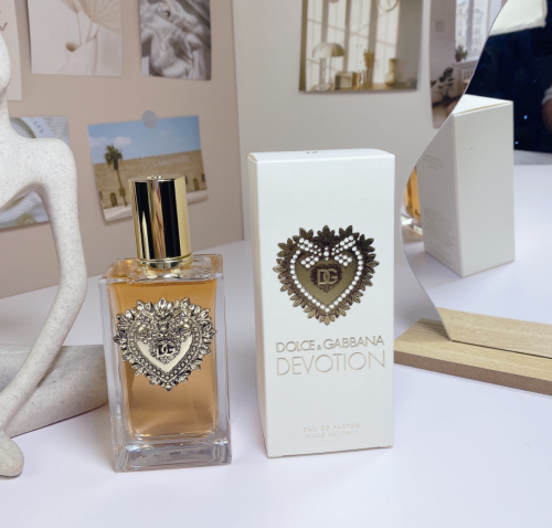 DG Perfume with Box