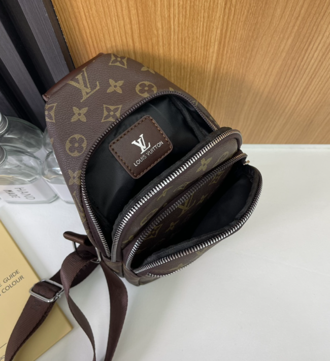  Fashion Chest Bags  #LOV #GUI #COA