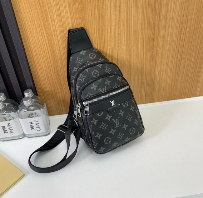  Fashion Chest Bags  #LOV #GUI #COA