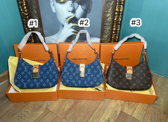 Women Fashion Bag with Box #LOV