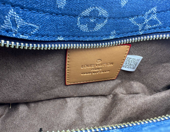 Women Fashion Bag with Box #LOV