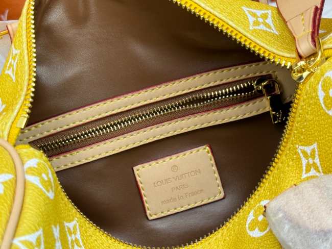  Top quality fashion real leather Handbag size:25*15*15cm #LOV