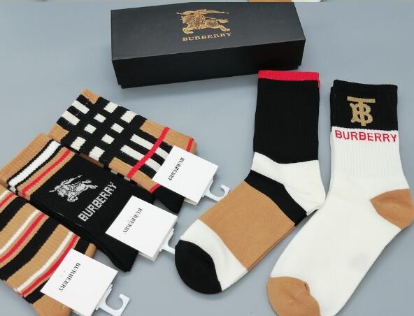 Wholesale Box of Socks #GUI #LOV