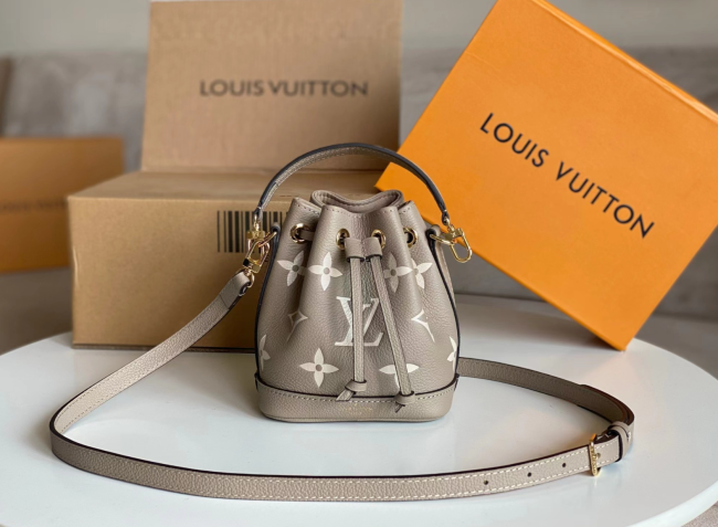  Women Fashion Bag with Box #LOV