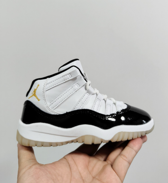 Fashion Kids Shoes wih Box #NIK