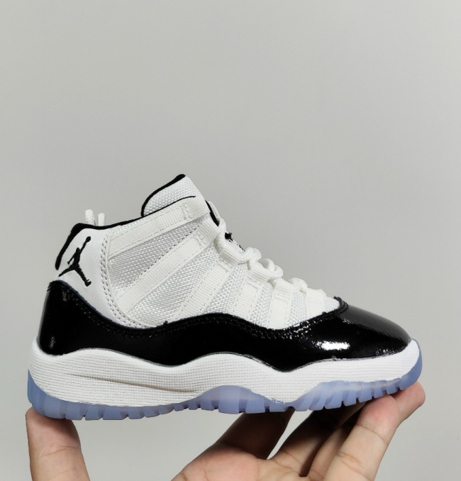 Fashion Kids Shoes wih Box #NIK