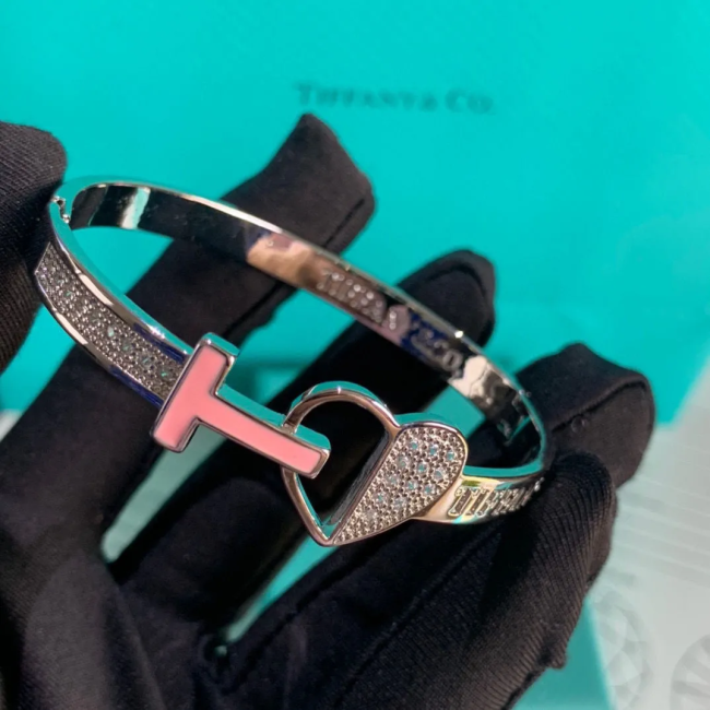 Fashion Bracelets with Box #TIF