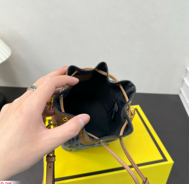 Quality Bucket Bag with Box  #FEN