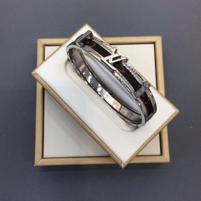 Fashion Bracelets No Box #LOV