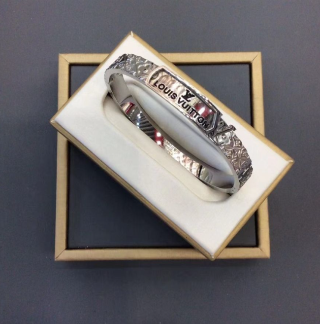 Fashion Bracelets No Box #LOV