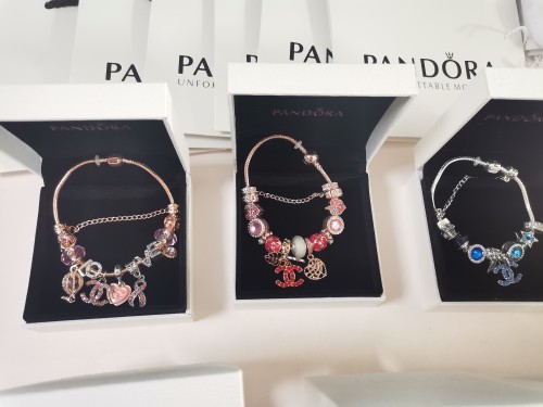 Fashion Bracelets with Box #PAN