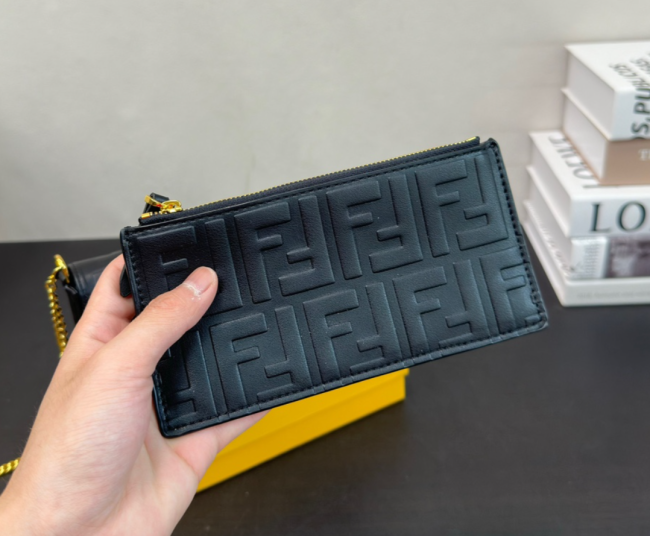 High Quality Fashion Messenger Bag Size:22*12cm 