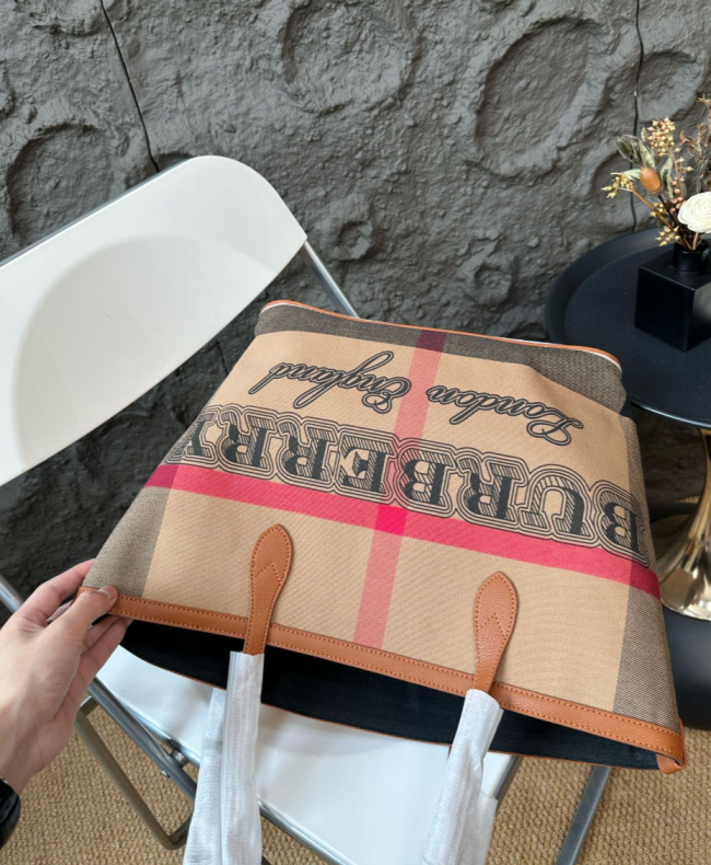 High Quality Tote Bag #BUR