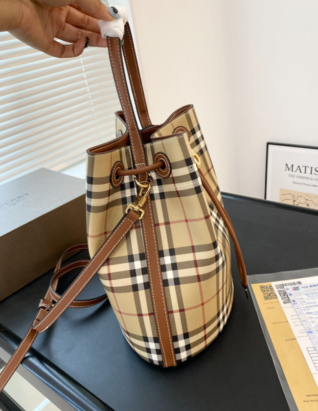 Fashion Bucket Bag with Box #BUR