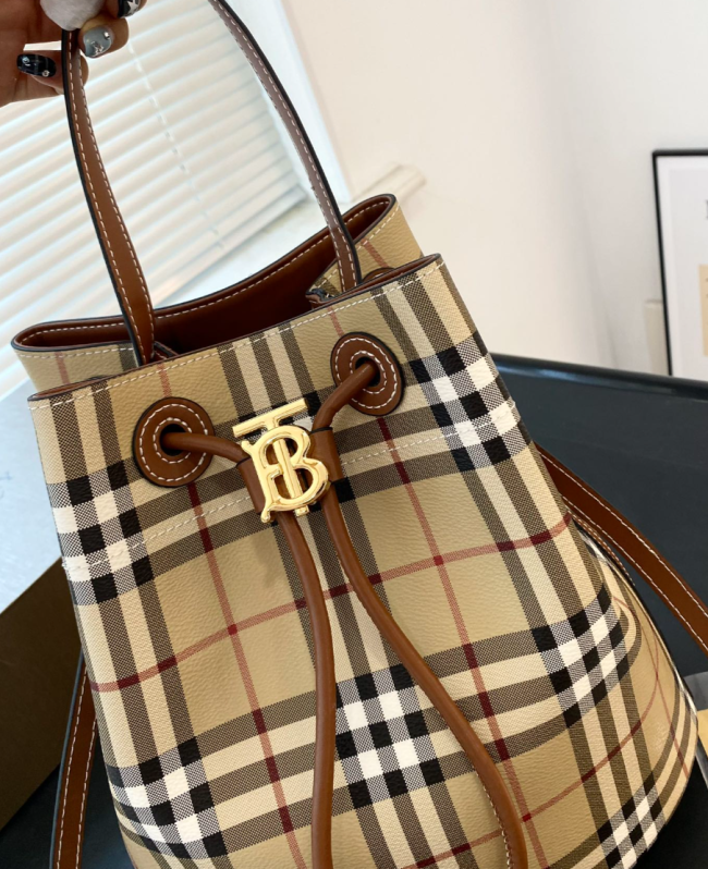 Fashion Bucket Bag with Box #BUR