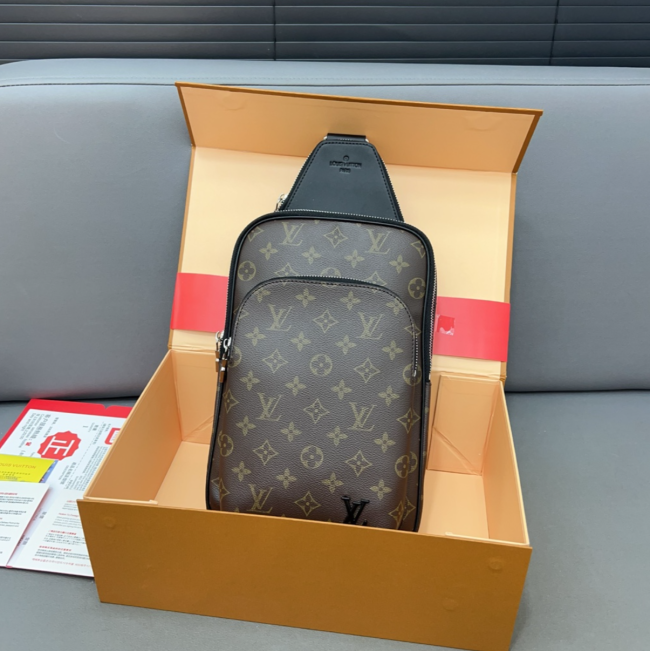 Quality Men's Chest Bag with Box #LOV