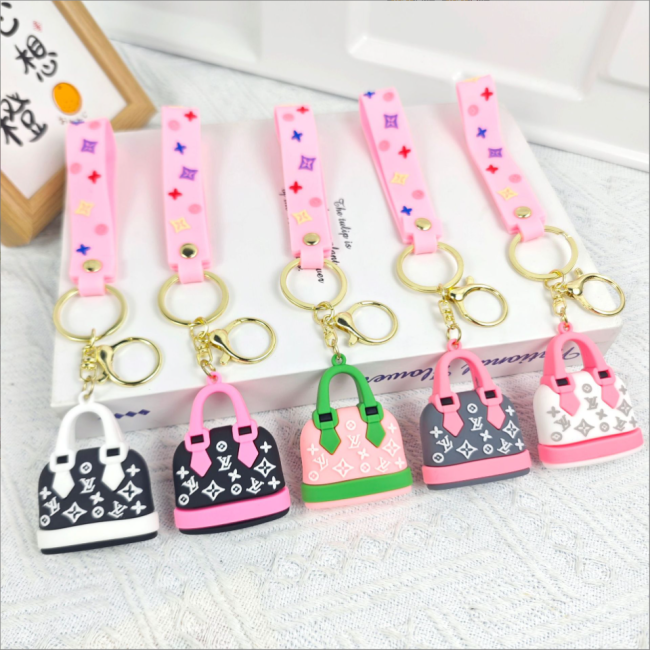 Fashion Keychains #LOV #CHN