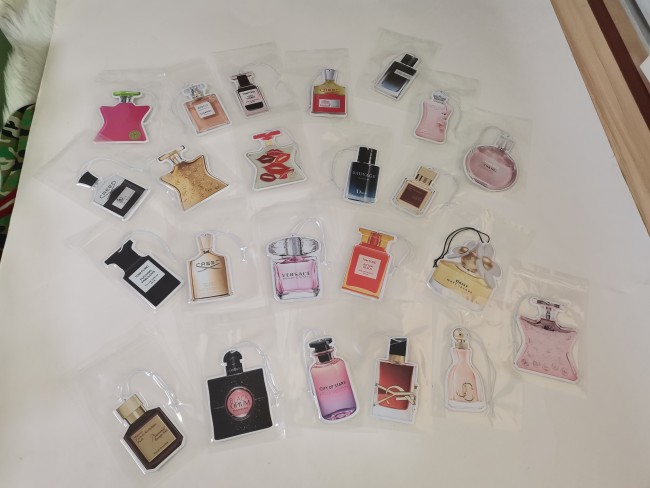 Fashion Car Air Fresheners Aromatherapy Tablets