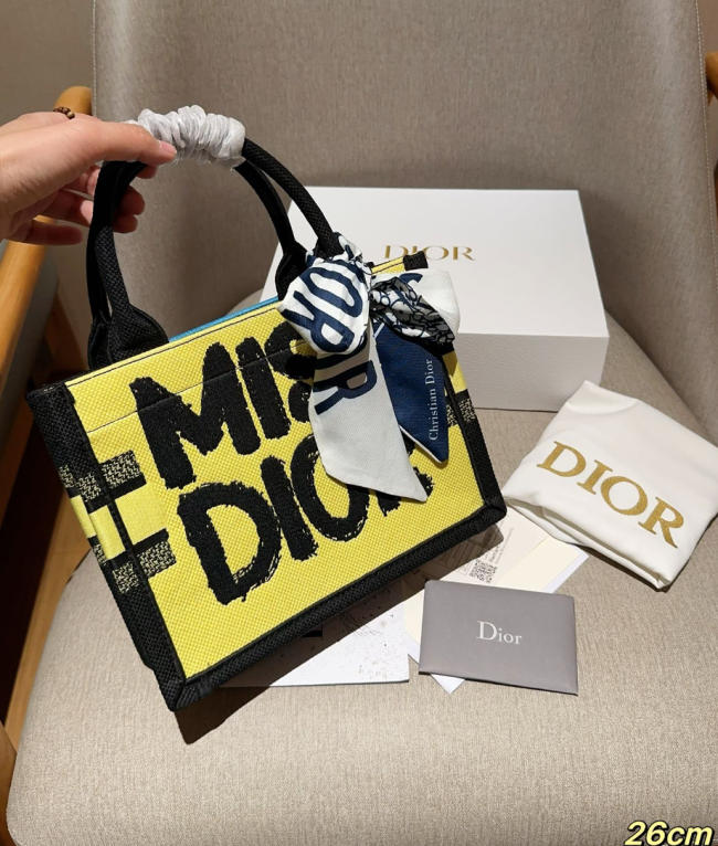 High Quality Tote Bag with Box  Size 26*20cm #DIO